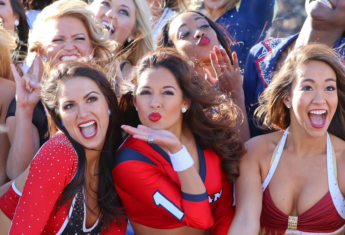 000-03-Pro_Bowl_Cheer-LS-2277_0.jpg